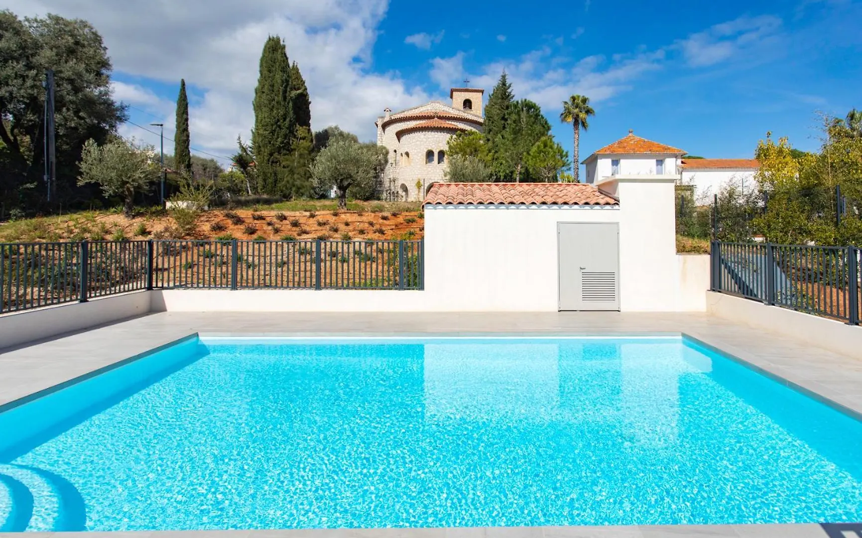 A5 - Modern Studio 5 Min To Sea - Pool & Garage Antibes France